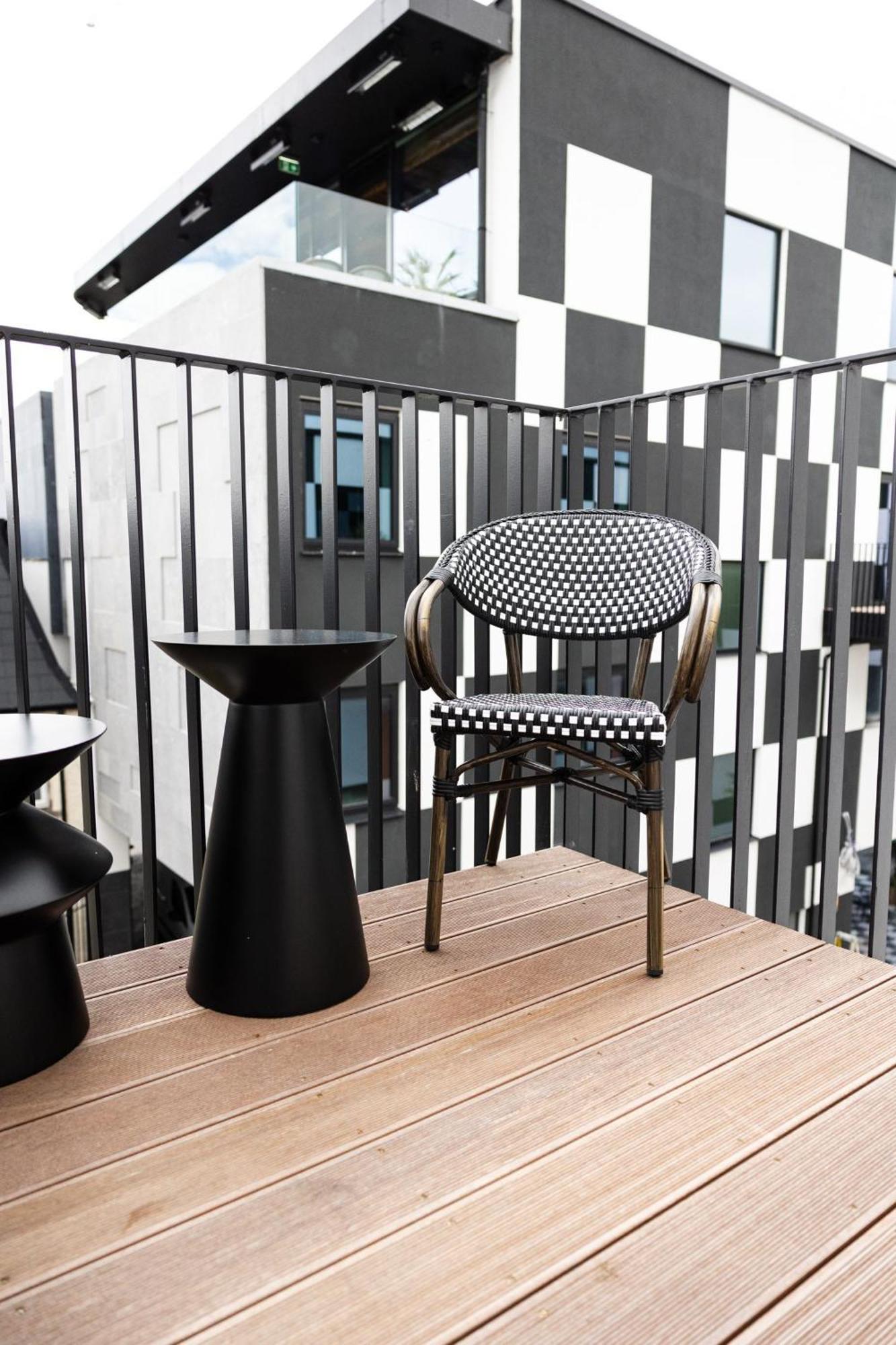 The Dean Galway Hotell Exteriör bild
