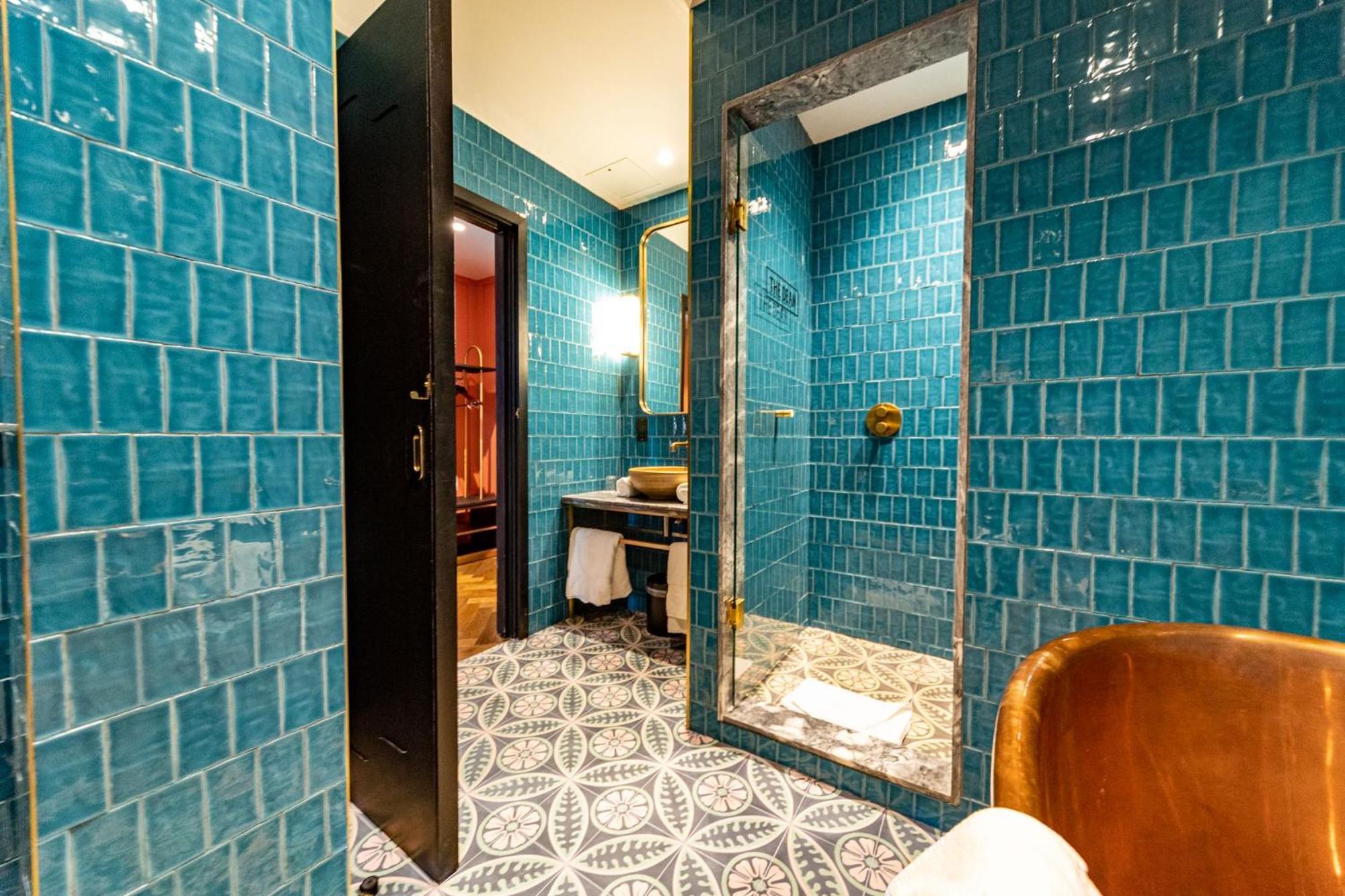 The Dean Galway Hotell Exteriör bild